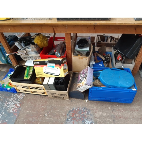 203 - A LARGE MIXED LOT TO INCLUDE BLACKSPUR A4 LAMINATOR, NEW LIGHT BULBS, NEW POWERFIX 1/2