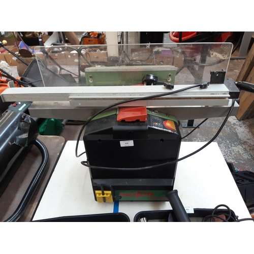 220 - A BLACK AND GREEN MAFELL AD160 MAINS ELECTRIC PLANER THICKNESSER