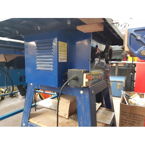 300 - A BLACK AND BLUE RECORD POWER RSTS10 ELECTRIC TABLE SAW