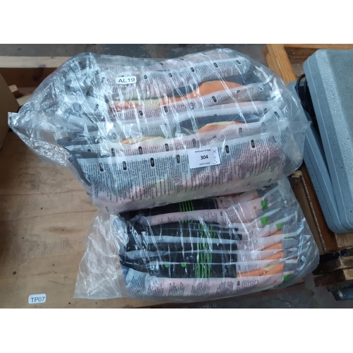 304 - THREE NEW PACKS OF SHOWA SIZE 9 WORK GLOVES