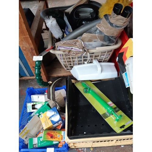 203 - A LARGE MIXED LOT TO INCLUDE BLACKSPUR A4 LAMINATOR, NEW LIGHT BULBS, NEW POWERFIX 1/2