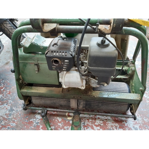 28 - A GREEN ATCO PETROL ROLLER MOWER WITH RIDE-ON ROLLER TRAILER, HONDA GC 160 ENGINE AND GRASS COLLECTO... 