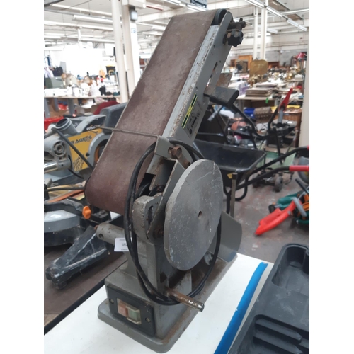 191 - A GREY KINZO 8E203 ELECTRIC BELT SANDER