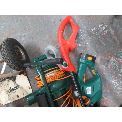 244 - A MIXED LOT TO INCLUDE GARDEN CLAW, PERFORMANCE POWER 18V CORDLESS HEDGE TRIMMER, ELECTRIC STRIMMER ... 