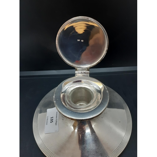 135 - A hallmarked Sheffield silver Walker & Hall ships inkwell with original glass liner, dated 1949 - ba... 