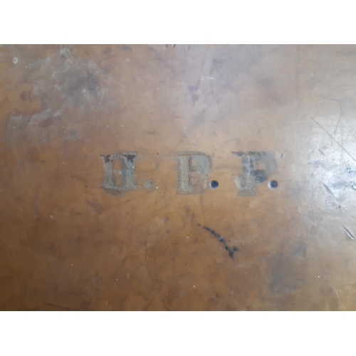 46 - A late 19th/early 20th century brown leather shotgun case, the exterior having heavy duty brass corn... 