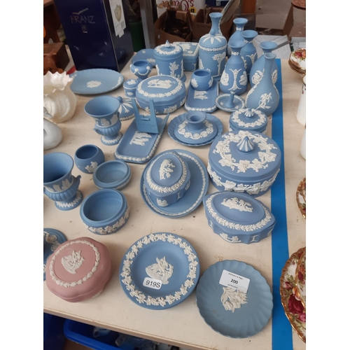 200 - A large collection of mixed china to include 33 pieces of pale blue Wedgwood Jasperware, a pink Wedg... 