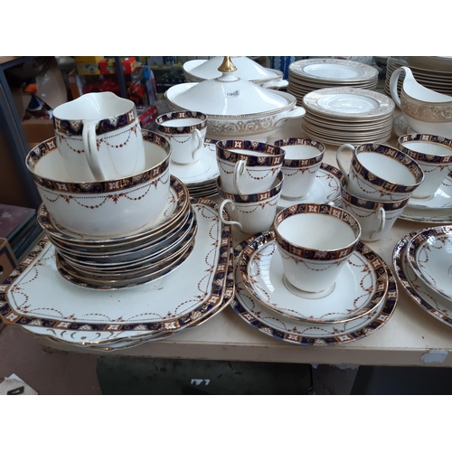 211 - A 45 piece Edwardian Imari style ‘Standard’ tea set together with an Edwardian seven piece Paragon c... 