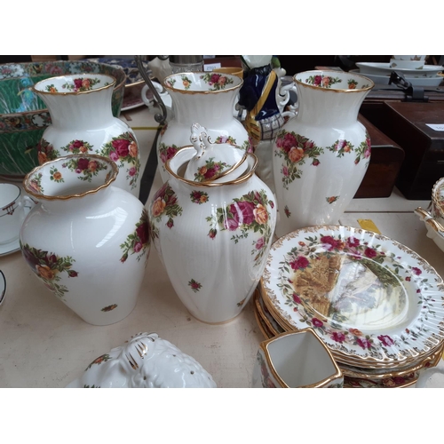 241 - Approximately 31 Royal Albert ‘Old Country Roses’ ornaments to include telephone, vases, trinket box... 