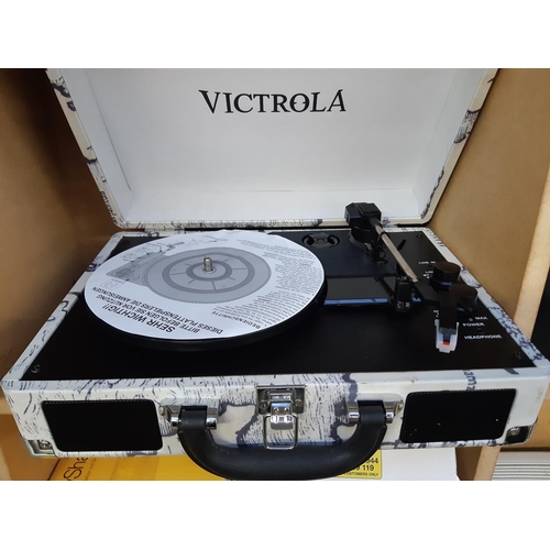 771 - A Victrola portable record player