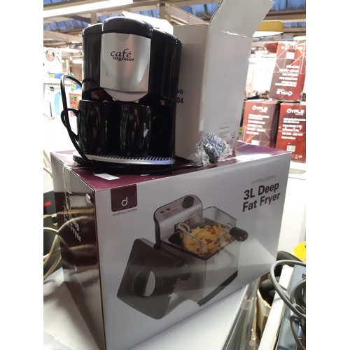 815 - Two boxed items to include Andrew James 3 litre deep fat fryer together with a Cafe espresso coffee ... 