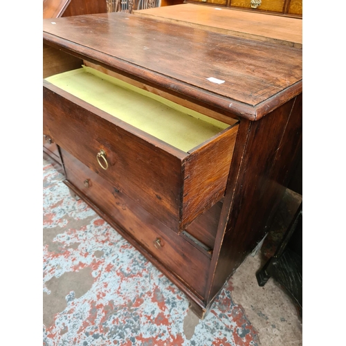 531 - A Georgian oak chest of three drawers - measuring approx. 90cm high, 104cm wide and 50cm deep (see c... 