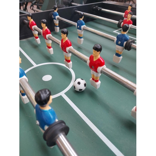 695 - A 4' x 2' table football game with ball