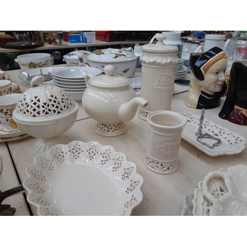 208 - A collection of 14 pieces of vintage Creamware pottery to include a Staffordshire Creamware pierced ... 