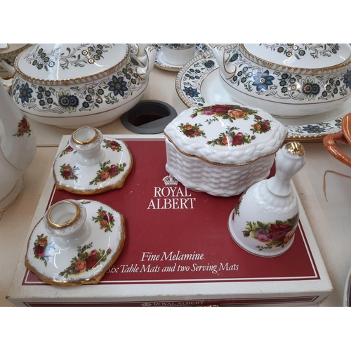 210 - Thirteen pieces of Royal Albert Old Country Roses china to include vase (23cm), coffee pot (25cm) et... 