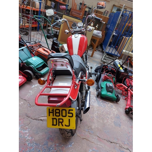 691A - A 1990 Kawasaki EN500-A1 498CC petrol motorcycle, 32,239 miles, M.O.T until July 2021, 3 previous ow... 