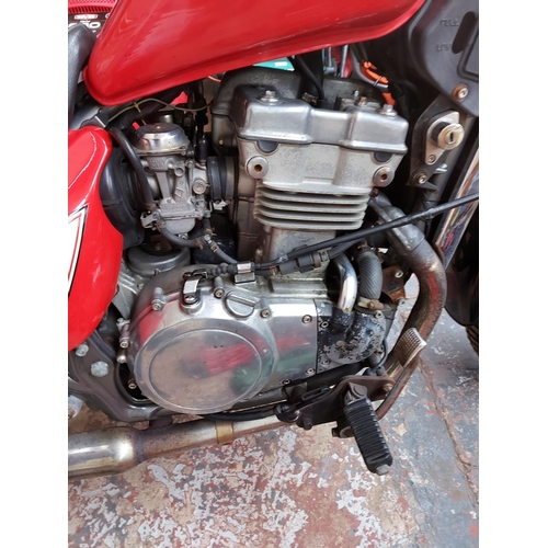 691A - A 1990 Kawasaki EN500-A1 498CC petrol motorcycle, 32,239 miles, M.O.T until July 2021, 3 previous ow... 