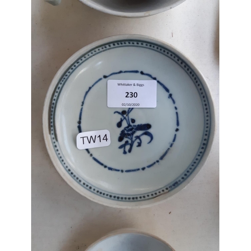 230 - Eight pieces of early 19th century Chinese porcelain from the Tek Sing Wrek Collection which took pl... 