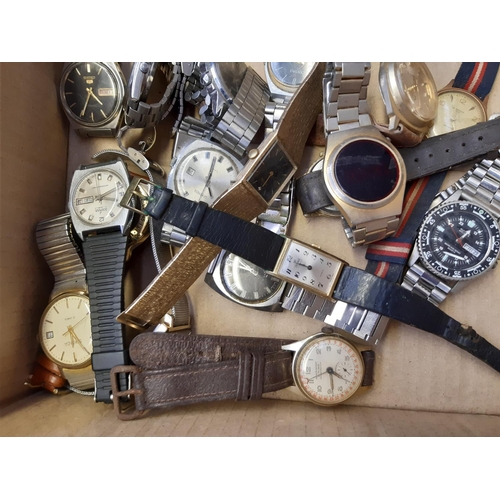 248 - A box containing a collection of vintage mens wristwatches to include a Swiss Emperor 17 jewel incab... 