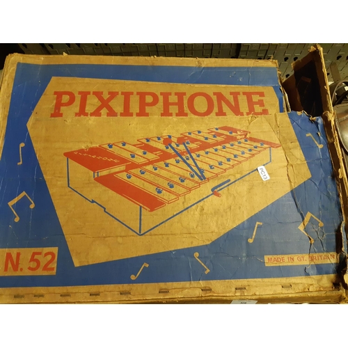 308 - A boxed Playcraft N.52 Pixiphone