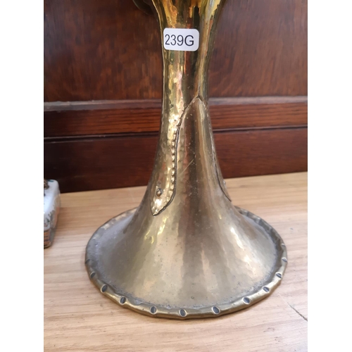 378 - An Arts and Crafts English made 'Olbury' hand beaten brass pedestal dish - measuring approx. 28cm hi... 