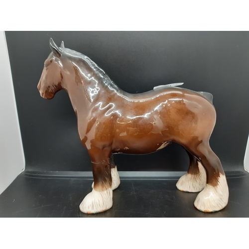 109 - A Beswick brown shire horse figurine - model no. 818 (see condition report)