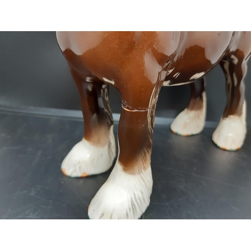 109 - A Beswick brown shire horse figurine - model no. 818 (see condition report)