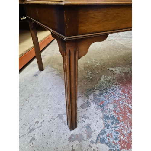 492 - A mahogany rectangular coffee table