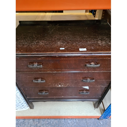 530 - A vintage oak chest of three drawers