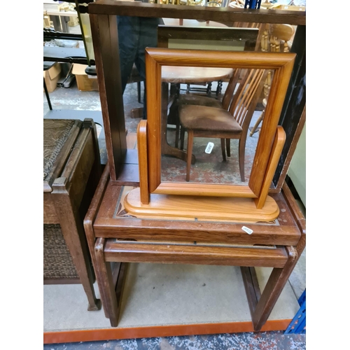 643 - A large clearance lot to include a Victorian elm farmhouse dining chair, small pine and cream painte... 