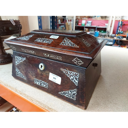 305 - A Victorian rosewood jewellery box with mother of pearl inlay and escutcheon - measuring approx. 27c... 