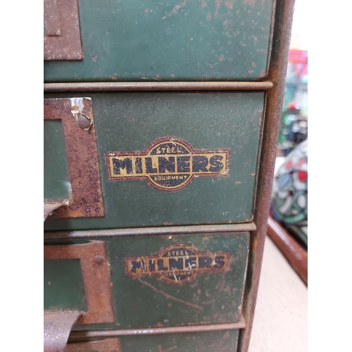 327 - A mid 20th century green metal Milners five drawer desk top index cabinet - measuring approx. 35cm h... 