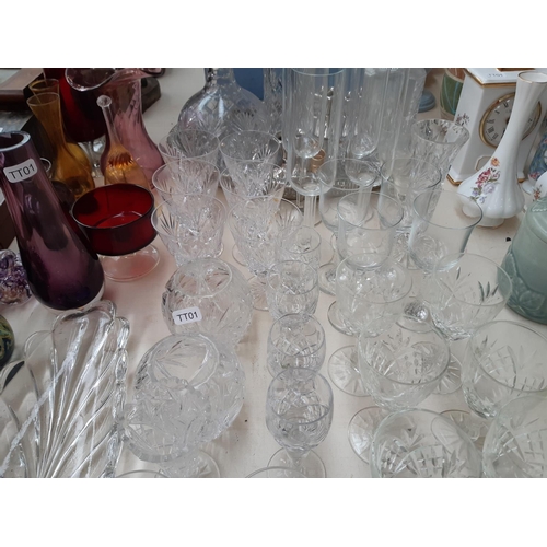 190 - A collection good quality glassware to include Royal Doulton cut crystal spherical decanter, set of ... 