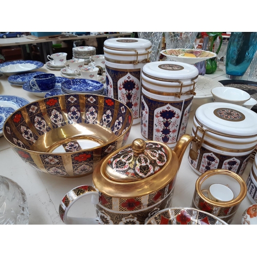 206 - A collection of various ceramics to include large Imari style fruit bowl, Butlers bespoke china Imar... 