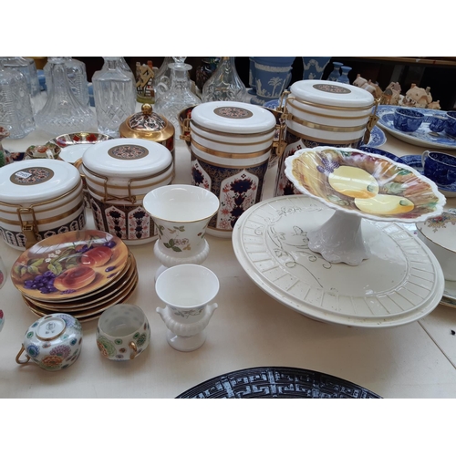 206 - A collection of various ceramics to include large Imari style fruit bowl, Butlers bespoke china Imar... 