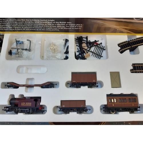 267 - A boxed Hornby 'The industrial' 00 gauge electric train set