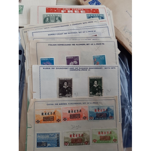 83 - A collection of assorted worldwide stamps