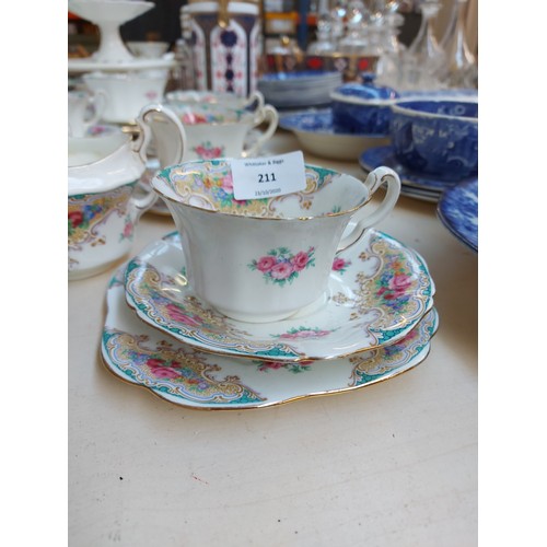 211 - A collection of china and glassware to include a thirty one piece Paladin china part tea set, two cu... 