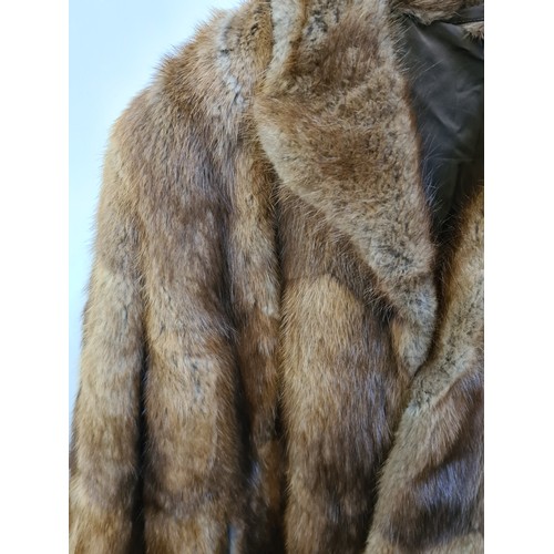 335c - A good quality vintage ladies 3/4 length fur jacket