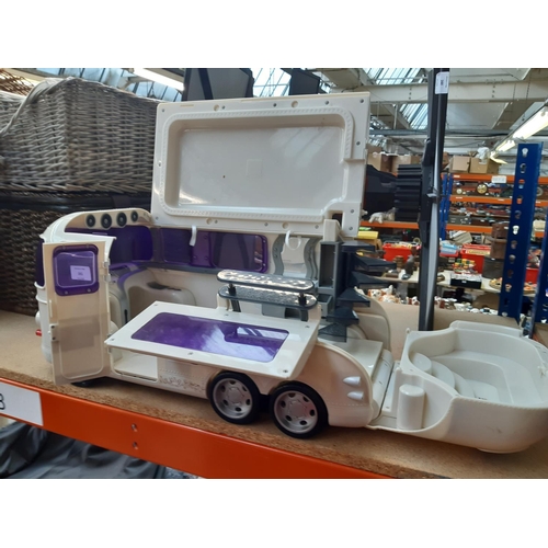 161 - A Bratz six wheeled toy tour bus