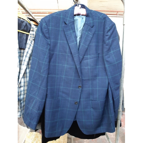 170 - Thirteen good quality mens suit jackets to include an as new Gant, Moss, Favourbrook, Zara, Brioni, ... 