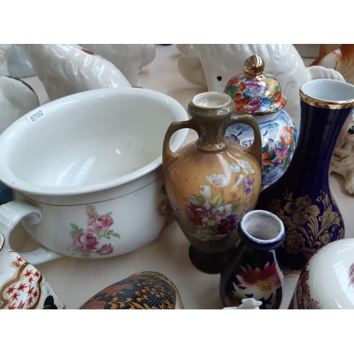 254 - 22 pieces of assorted ceramics to include Wedgwood cobalt blue Jasperware coronation lidded trinket ... 