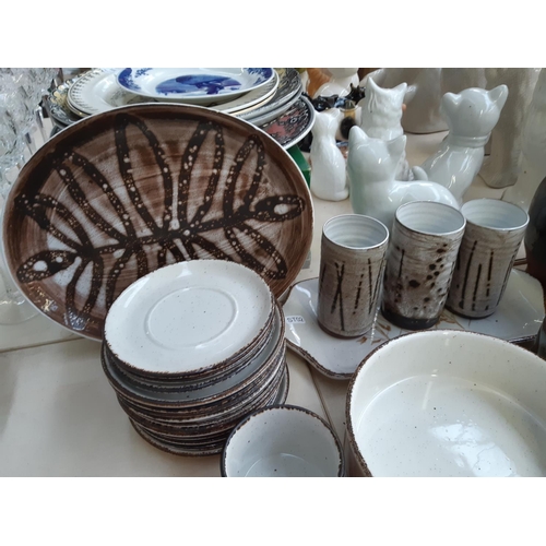 256 - 59 pieces of stoneware pottery to include various Midwinter Stonehenge pottery, stoneware flagon, st... 