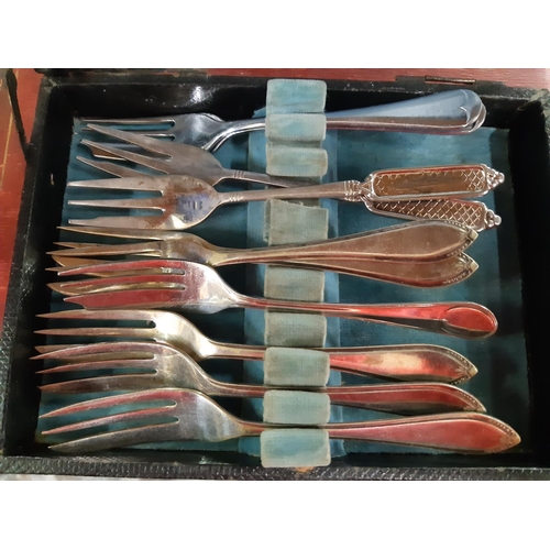 158 - A collection of assorted metalware to include loose cutlery, cased cutlery, serving trays etc.