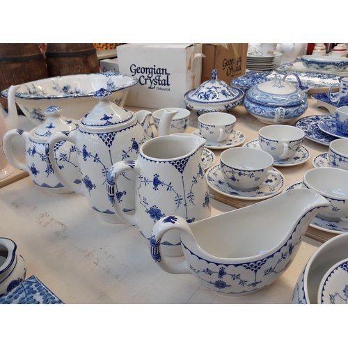 201 - Approx. 21 pieces of Mason's Denmark china to include 6 tea cups and saucers, 2 tureens, tea and cof... 