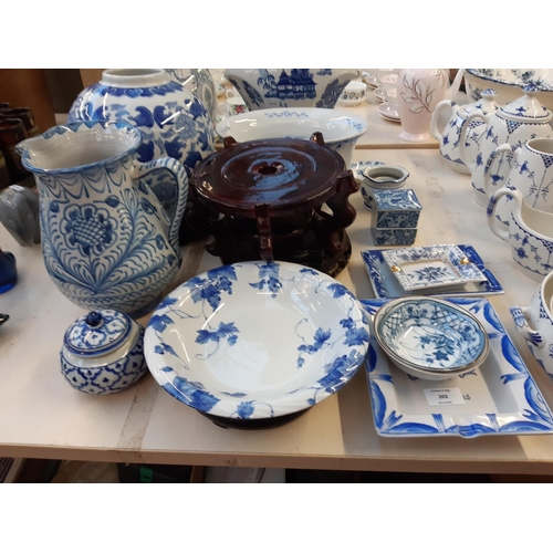 202 - A large quantity of various blue and white china to include Adam & Eve bowl, oriental ginger jar, or... 