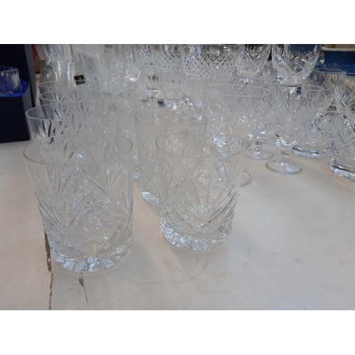 219 - A collection of cut crystal glassware to include 4 Dartington stemless wine glasses, tumblers, sherr... 