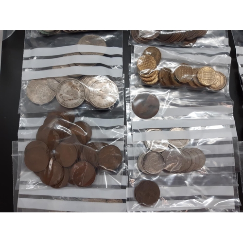 78 - A large collection of pre-decimal and decimal British coins to include farthings, ten pences, half p... 