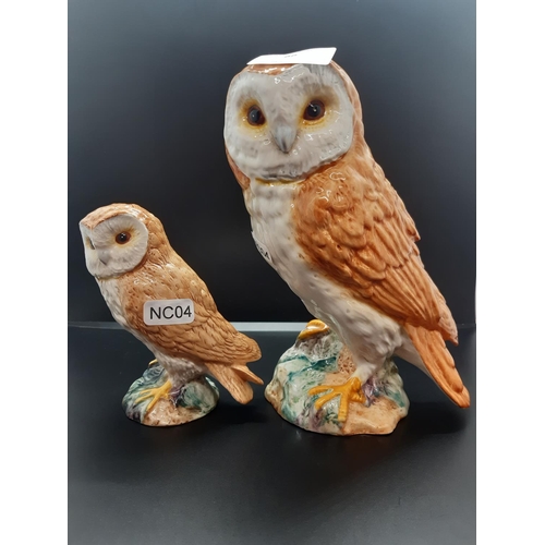 88 - Two Beswick barn owl figurines - large figurine model no. 1046 (see condition report)