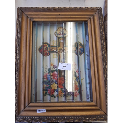 259 - Two items to include a gilt framed 3D lenticular crucifix print and a vintage wooden crucifix (see c... 